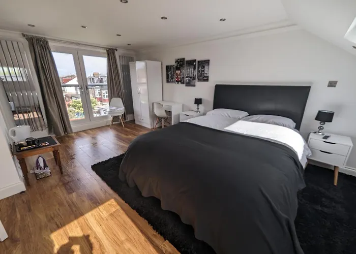 Luxury Hotel Rooms